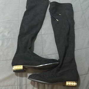 Elegant Black Over-the-Knee Boots